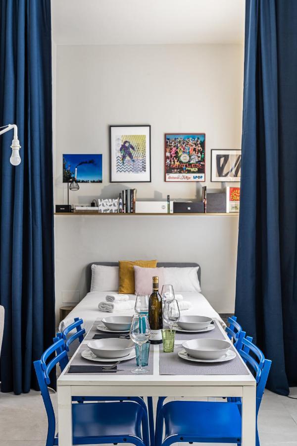 Bnbholder Blue Loft Center Apartment Madrid Luaran gambar